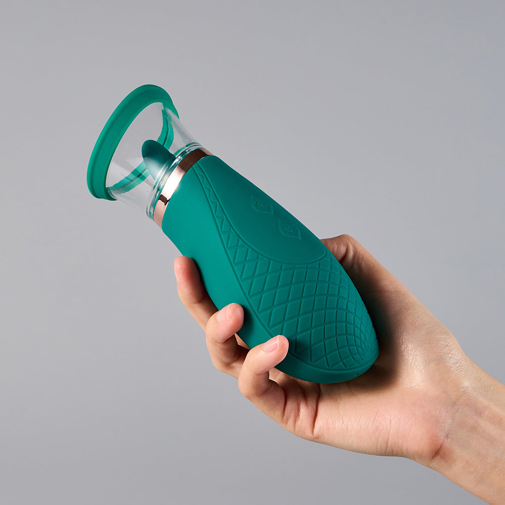 Honey Pistil-Vibrator with licking & sucking