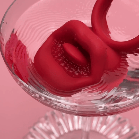 Kiss me Vibrating cock ring